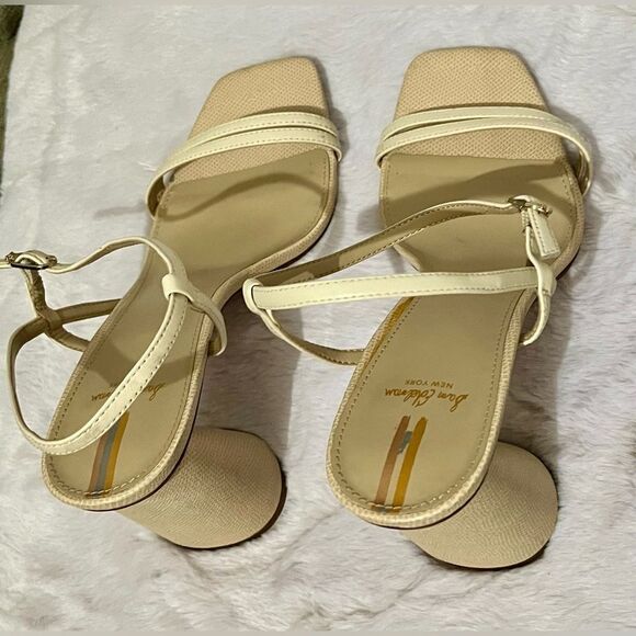 Sam Edelman Kit Ivory Leather Heel Sandal Small Discoloration on one heel SZ 9 - Picture 4 of 12